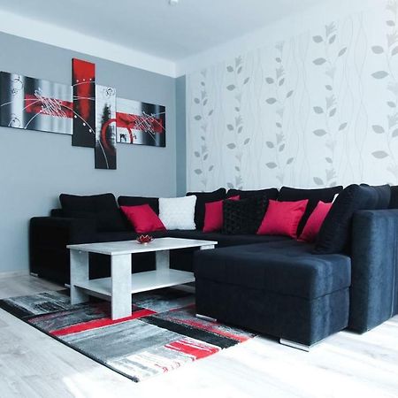 Apartmány Monty Karlovy Vary Esterno foto